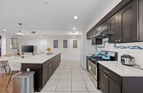 Mid Central House | Jie’s - Boutique 3B Stay near Old Town Pasadena