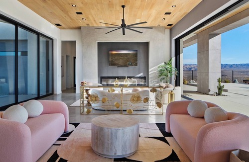 Yucca Valley House | Joshua Tree Elysium Pool, Pickleball & Hot Tub