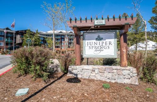 Mammoth Lakes Apartment | Juniper Springs Gem with Panoramic Mountain Views!