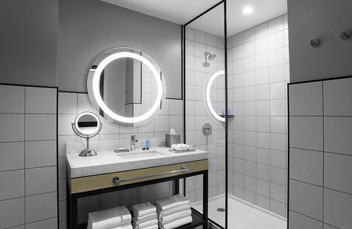 Downtown Las Vegas Hotel | Just What You Were Looking For! Free Parking, Pets Allowed, Rooftop Pool
