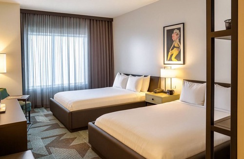 Downtown Las Vegas Hotel | Just What You Were Looking For! Free Parking, Pets Allowed, Rooftop Pool