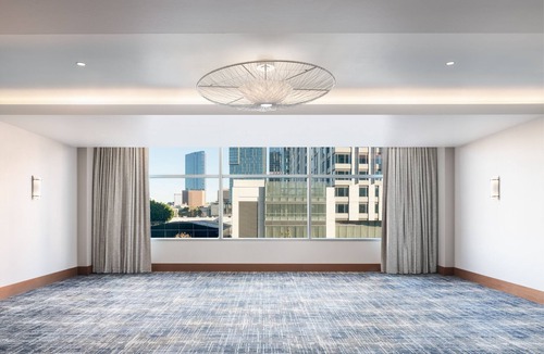 Downtown Los Angeles Hotel | JW Marriott Los Angeles L.A. LIVE