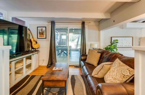 Kaweah House | Kaweah River Cabin with pool
