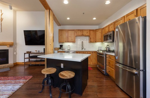 Keystone Condo | Keystone Condo w/Spacious Deck and Gorgeous Views, On-Site Shuttle Stop!