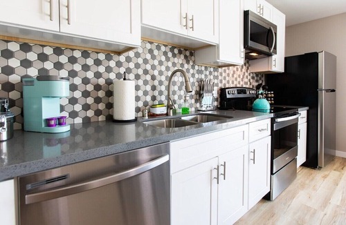 San Carlos House | King Bed| Full Kitchen |55"TVs|Fast Wi-Fi | |W/D