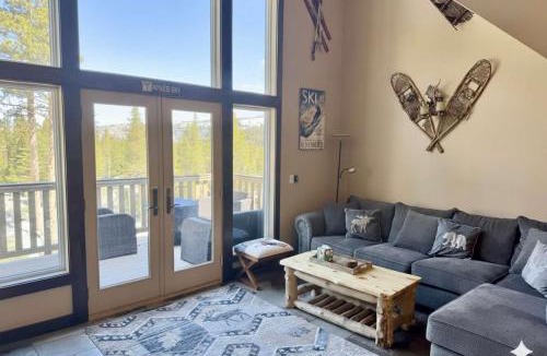 Kirkwood House | Kirkwood Mountainside Cabin & Cottage Deck wViews