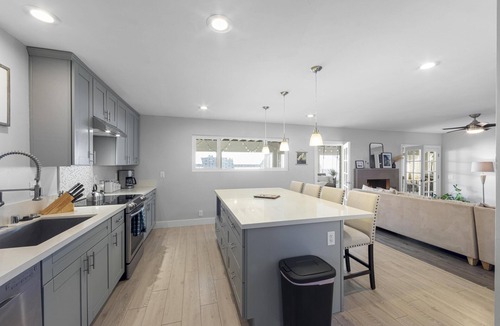 South Oceanside House | Kirmar Cove | California Calm 5 Bedroom Home with AC