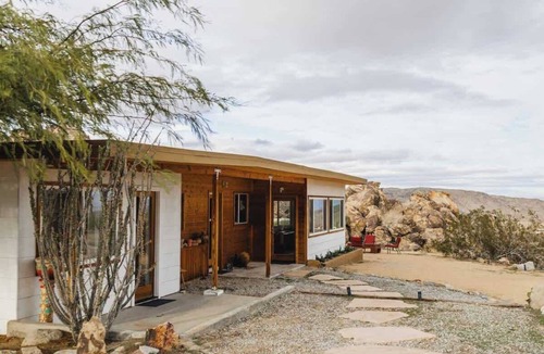 Panorama Heights House | La Luna Azul Boulders, Hot Tub & Views