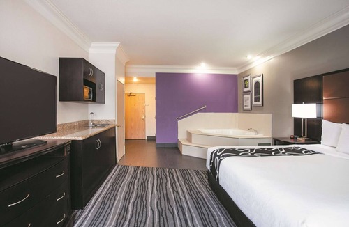 Dublin Hotel | La Quinta Inn & Suites by Wyndham Dublin - Pleasanton