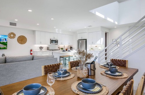Terra Lago House | Lakefront new modern+ gameroom, next 2 golf+casino