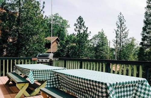 Bass Lake House | Lakeview Cabin with Boat Slip