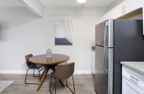 Rancho Oakey Apartment | Landing | Amazing 1BD, Gym