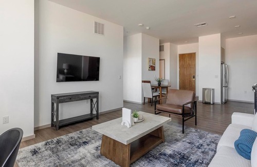Spring Valley Apartment | Landing | Amazing 1BD, Gym, Pool