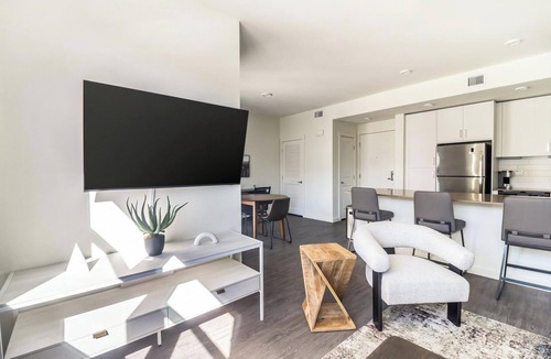 Temecula Apartment | Landing | Amazing 1BD, Yoga Studio, Gym
