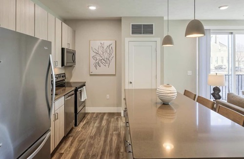 Coronado Apartment | Landing | Beautiful 2BD, Pool, Gym