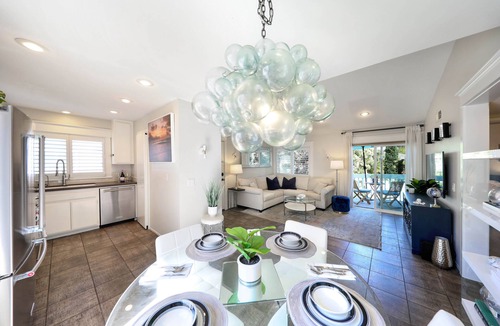 Dana Point Condo | Less than 5 min stroll across to the ocean! Top-Level Unit. Quiet Location.