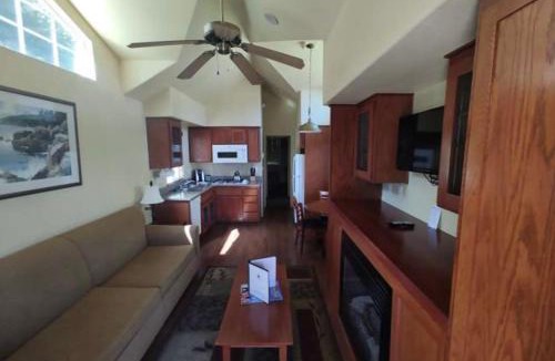 Point Arena Hotel | Lighthouse Pointe Resort
