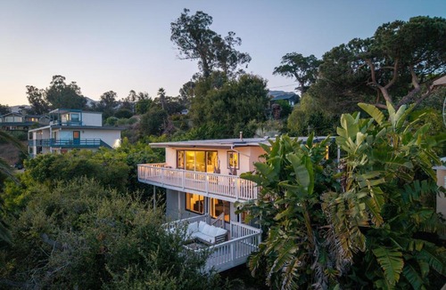Summerland House | Lillie's Oceanview Retreat | Chosen Beach Collection