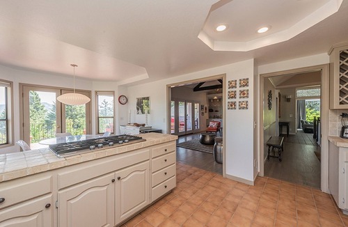 Alta Vista Homeowners Association House | Long Term Rental Monthly Discount + In-Law