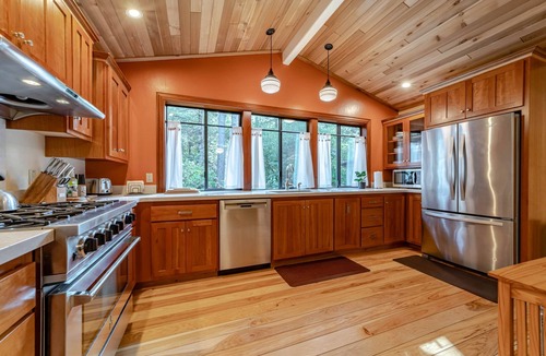 Carlotta House | Lost Coast Cottage Petrolia