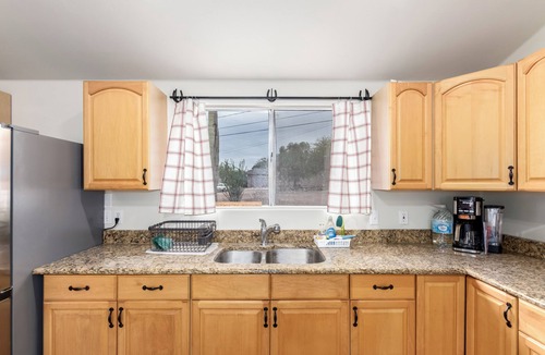Apache Junction House | Lovely 2-bedroom house with AC in peaceful Apache Junction.