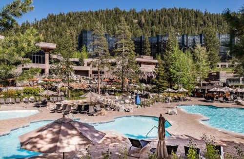 Olympic Valley House | Lovely Ski-in-ski-out condo at Squaw Creek with stunning valley & mountain view