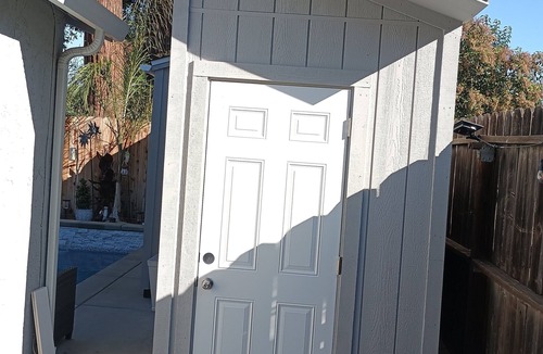 South Natomas Apartment | Lovely studio in Sacramento near downtown.