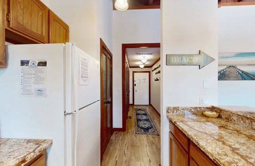 Lake Forest Condo | Lovely tree-view condo with deck, grill, & fireplace - near Tahoe City & lake