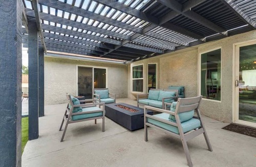 Paradise House | LUX 7BR/3BA Villa w/pool, spa and big yard