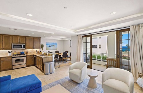 San Clemente House | Lux Oceanview Retreat with Bikes and Walk to Beach