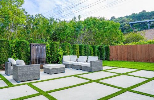 Sawtelle House | Luxurious 4 BR near UCLA-Beverly Hills - BEL1-LOR