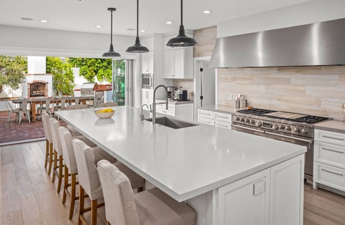Coronado House | Luxurious 5 bedroom home -1 block to beach!nlong term or summer months