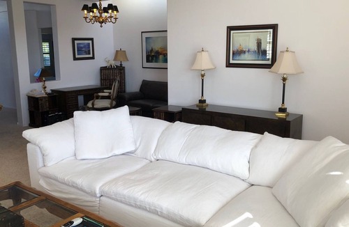 Corona del Mar Condo | LUXURIOUS BEACH HOME, POOL, JACUZZI, ULTIMATE RELAXATION. LEASE A MONTH OR MORE.