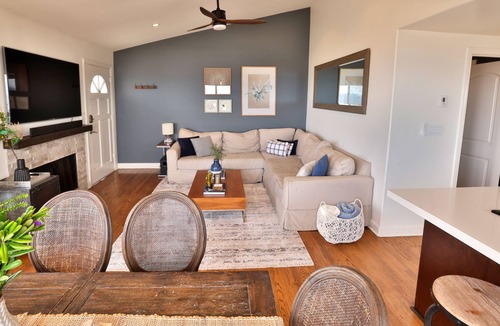 El Segundo House | Luxurious Private Beach Condo Near it All, w/OCEAN VIEWS!!
