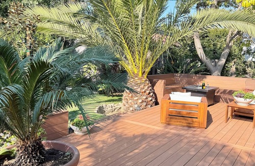 Melrose House | Luxurious private, beautiful house with tranquil backyard