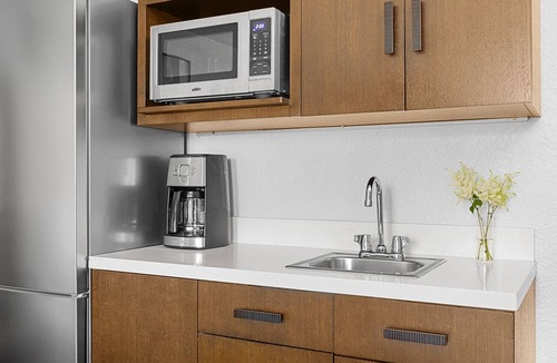 Palm Desert Resort | Luxurious studio at Marriott's Desert Springs awaits!