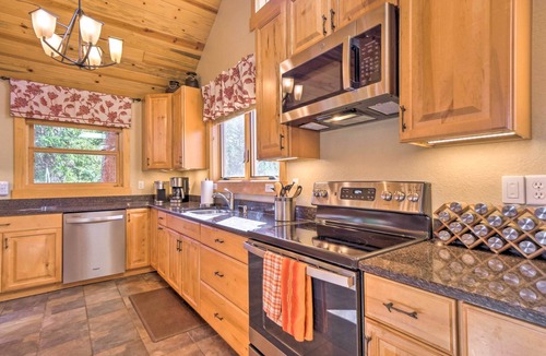 Winter Park House | Luxury 4 BR Cabin: 2 King Suites on Shuttle Route