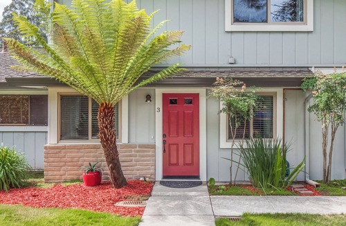 Capitola Condo | Luxury Capitola 2 BR charmer minutes from the beach