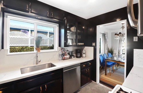 Hawthorne House | Luxury Home - 7mins LAX/Beach, 405/SoFi nearby