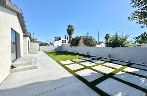 Sun Valley Villa | Luxury Modern Home near Universal Studios