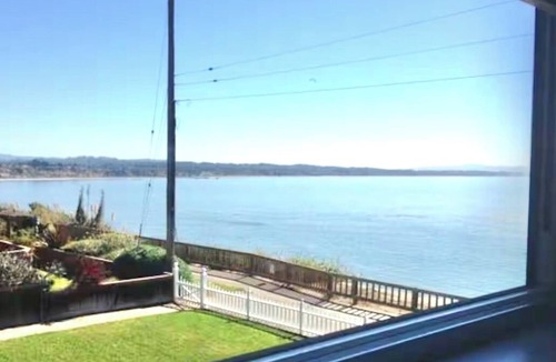 Capitola House | Luxury Ocean Front/Panoramic Views,Walk to Beach, Shops & Dining