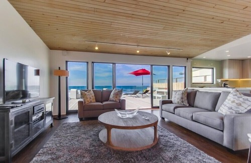 Ocean Beach House | Luxury Oceanfront Home-Overlooking Access to Gorgeous White Sand Beach