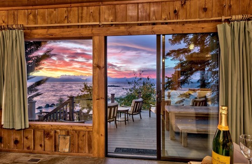 Lincoln Park House | LX6 Lakefront Luxury Estate Cave Rock