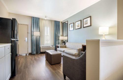 Santa Ana Hotel | MainStay Suites Orange County John Wayne Airport