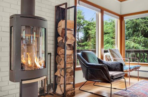 Neahkahnie Beach Apartment | Manzanita Oceanview Retreat Pet Friendly Stay