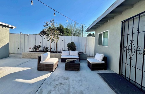 Ontario House | @Marbella Lane - Cozy 2BR in Serenity Haven Escape