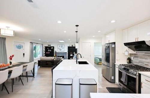 Sunnyvale West House | Marbella Lane - Exquisite Home 3BR