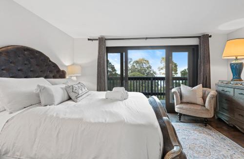 Colma House | #Marbella Lane- Perfect Blend of Scenic & Comfort