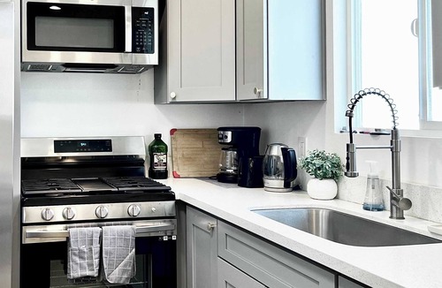 Ontario Cottage | @marbella Lane - Serenity Escape Haven 2BR