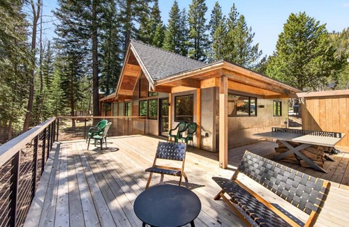 Alpine Meadows House | Marigold Cabin by Tahoe Getaways - 3BR in Alpine Meadows w Ski Shuttle!